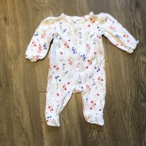 Baby onesie 3-6 months